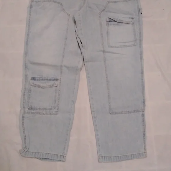 NWT Wild Fable Denim Overall Cargo Carpenter Light Wash XL - Picture 2 of 9